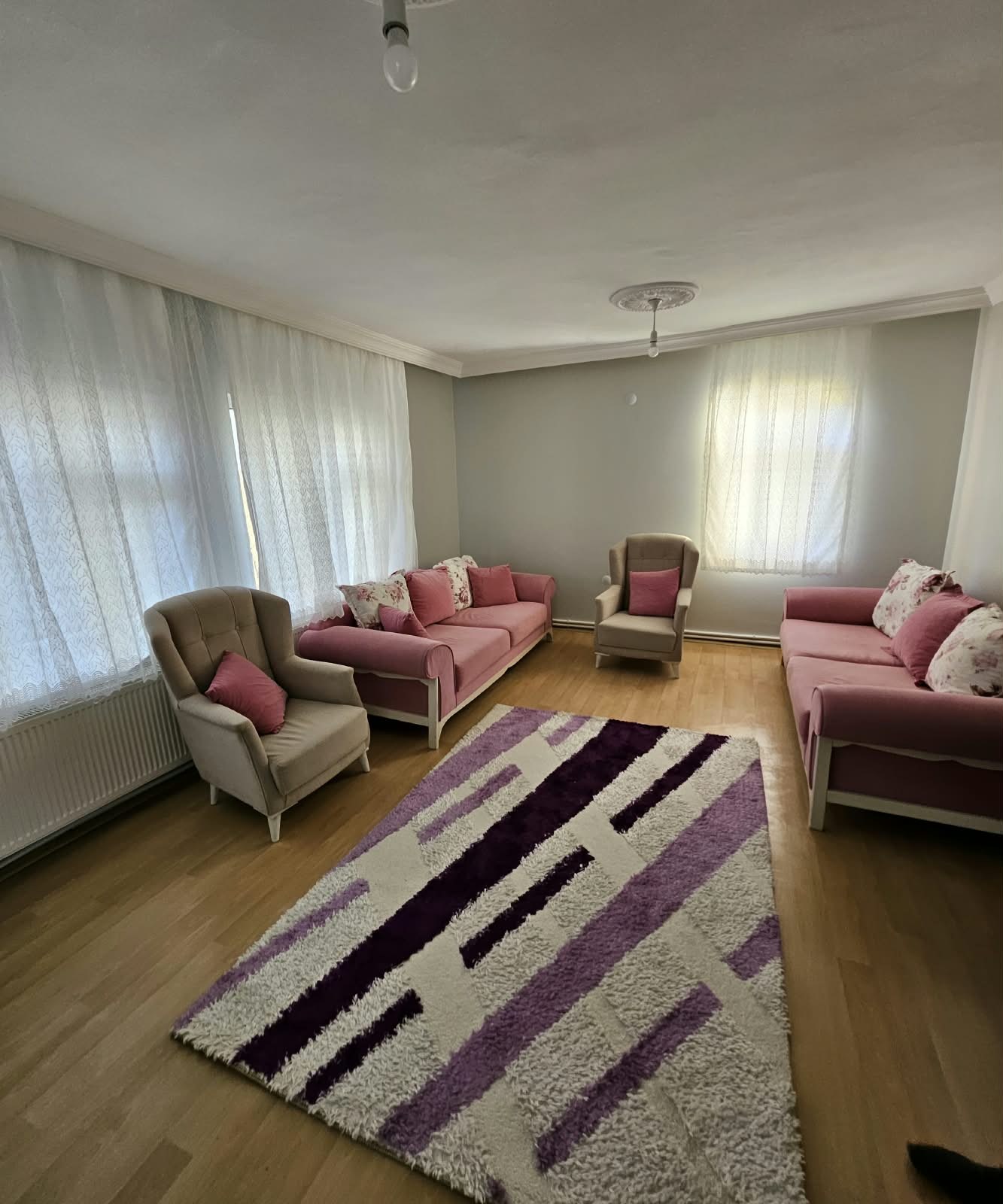 Üniversiteye Yürüme Mesafesinde,  Full Eşyalı 2+1 Ferah Daire iç mekân